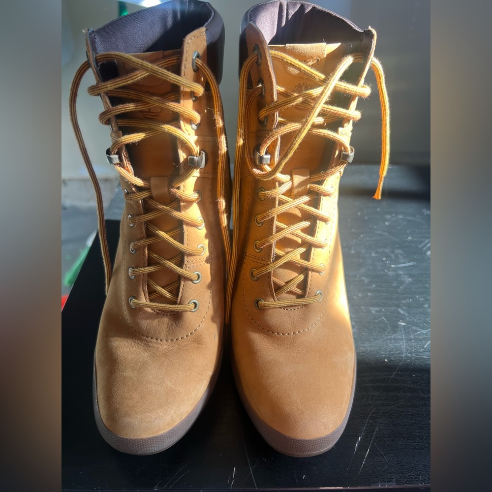 Tan Lace-Up Timbs w/ Heels